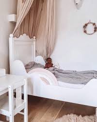 Lionelo eva rausfallschutz bett rausfallschutz kinderbett bettgitter bettschutzgitter luftiges netz zusammenklappbar um 180 grad einfache montage 150 cm lang (beige melange mit tasche). Roomoon Rausfallschutz Regenbogen Diy Kinderbett Kinder Zimmer Kinder Bett