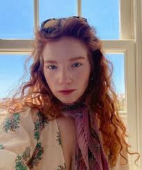 Annalise Basso Wiki, Biography, Age, Gallery, Spouse and more
