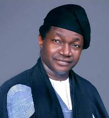 do teachers deserve higher pay than politicians?