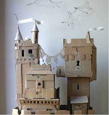 Basteln mit papier leicht gemacht mit den zauberhaften bastelanleitungen von crazypatterns. Cardboard Http Baby And Kids Toys And Products Sally Blogspot Com Cardboard Castle Ann Wood Diy Cardboard