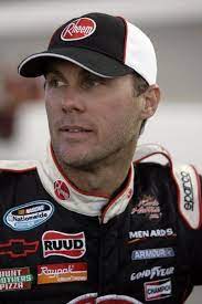 My favorite driver is (1) ryan newman. Kevin Harvick My Favorite Nascar Driver Selected To Fill Dale Earnhardt S Seat He Drives In A Way That Would M Nascar Racing Kevin Harvick Nascar Champions