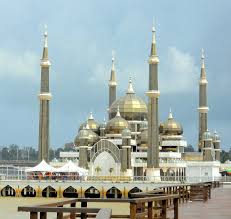 Di tepi masjid ini ada laluan sungai ke muara. The Crystal Mosque Or Masjid Kristal Is A Mosque In Kuala Terengganu Terengganu Malaysia Masjid Beautiful Mosques Mosque Architecture