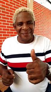 El Fin de Semana tuvimos la grata visita de MARIO CABEZAS "Tilin Tilin pasa  algo", Quien compartio con nosotros y disfruto de una deliciosa BANDERA  PORTEÑA #Recomendadisima los esperamos de Miercoles ...