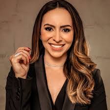 Priscilla Mota's Instagram, Twitter & Facebook