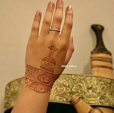 Pin By Christian L On Yemeni Arabic Tattoo Henna Hand Tattoo Beautiful Henna Designs