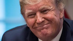 Niña hispana diseña aplicación para responder a dudas migratorias