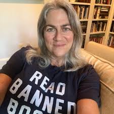 Laura Dickerman's Instagram, Twitter & Facebook