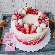 Pin By Shereena On Kukas In 2020 Cake Desserts Amazing Cakes Dessert Decoration