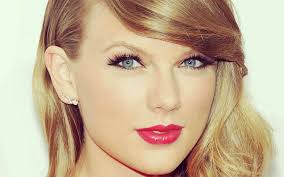 Download "Magnetic Charisma" Taylor Swift Wallpaper