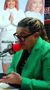 Earl The Other Winfrey (@theotherwinfrey)