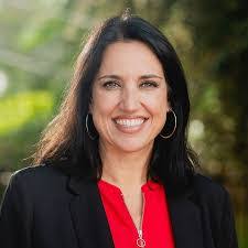 Carmen Mcdonald's Instagram, Twitter & Facebook