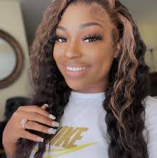 Cristal Lewis's Instagram, Twitter & Facebook