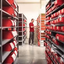 Mit unserer offenen terrea markise schaffen sie sich jederzeit ein angenehmes schattenplätzchen. Service Von Warema Wartung Reinigung Und Reparatur