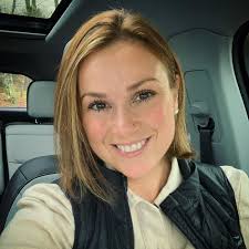 Mandy Cyr (@mandycyr83) • Instagram photos and videos