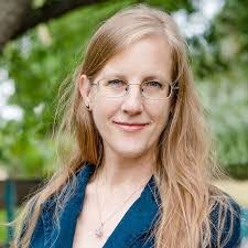 Ilona Gordon's Instagram, Twitter & Facebook