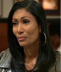 People with many aliases