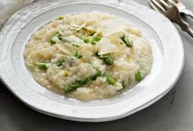 Spargelrisotto Ganz Einfach Im Thermomix Zaubertopf Rezept In 2020 Spargelrisotto Rezeptideen Risotto