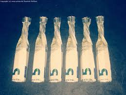 Origami Geldscheine Und Bucher Gefaltet Und Entworfen Von Dominik Meissner Orime De Geld Falten Geburtstag Geld Falten Geldscheine Falten