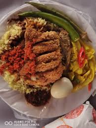Selain itu, menu kulinernya pun menarik para. Nasi Kandar Periuk Apollo Lebih Lazat