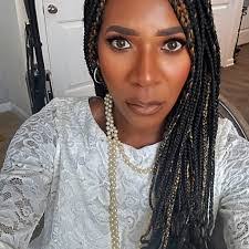 Lisa Haymon's Instagram, Twitter & Facebook