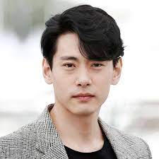 Even there are numerous hairstyle options for korean men so next time you are at salon don't just give up with the traditional bowl cut as there are lot . 17 Amazing Mens Hairstyle Asian Collection Japanese Men Hairstyle Korean Men Hairstyle Asian Men Hairstyle