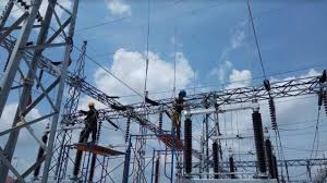 Gangguan pasokan disebabkan adanya hujan lebat disertai petir. Pln Telusuri Penyebab Gangguan Listrik Di 8 Daerah Jatim Surabaya Liputan6 Com