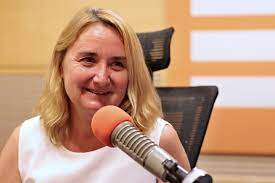 Jana hybášková is a czech and european politician and diplomat, who currently serves as the ambassador of the european union in namibia. Na Cestach Po Africe Si Clovek Uvedomi Vyznam Veci Jako Voda A Klimaticka Zmena Mysli Si Diplomatka Hybaskova Plus