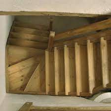 Wood Stairs This Would Work For Basement For Head Room Clearance Stairs Basement Stairs Wood Stairs