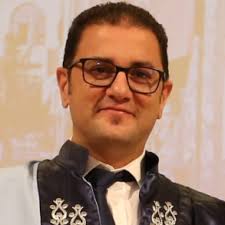 Doç. Dr. ERHAN ŞAHİN