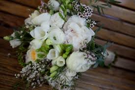$2000 for delicious food truck eats for 50. Budgeting For Wedding Flowers Partyspace Philadelphia