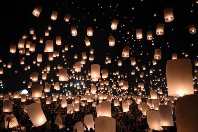 Bangkok convierte una noche de fiesta en duelo masivo