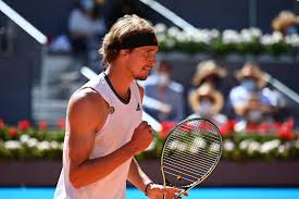 Gegen kumpel dominic thiem gelingt. Alexander Zverev Schlagt Rafael Nadal Beim Atp Masters In Madrid