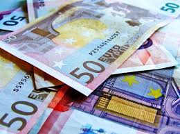 The current account deficit has rapidly increased on basis of stimulation of imports. Deficitul De Cont Curent A ScÄzut La 4 86 Miliarde De Euro In Primele Èapte Luni