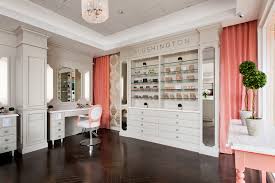 What is the best shampoo for oily hair and scalp? Beauty Salons Makeup Spots And More Places To Get Party Ready In La