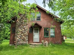 Nicely renovated 3 bedroom, 2 bath home in webster. C 1940 Farm House For Sale On 5 Country Acres Webster Wi 149 900 Sold Country Life Dreams