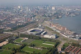 Officiële feyenoord city account | we beantwoorden je vragen online via de website en persoonlijk bij bijeenkomsten daarvoor kan je je. Feyenoord City Is Gedoemd Te Mislukken Vers Beton