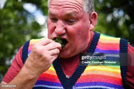 40 Photos & High Res Pictures