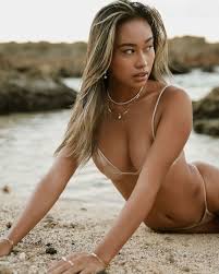 Amber Abara (amberrabara) | Asian Sirens