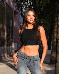 Liz Sanchez - Free sexy pics, galleries & more at Babepedia