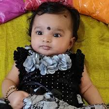 hi my son is 4 n half months old.. his weight is 7.1kg but small size  diapers get leak very soon..i m still using extra small size but it is  tight for