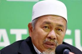 Yb dato sri ustaz tuan ibrahim tuan man. Kenderaan Rasmi Kerajaan Bukan Peribadi Tuan Ibrahim