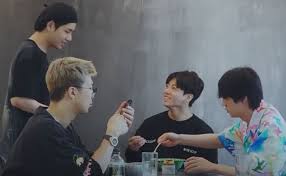 Also es gibt bestimmte illegale seiten, wo du ganze folgen der serie anschauen kannst. Bts Is Happiest In The Soop Watch Exciting New Teaser Of Season 2