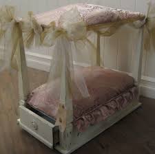 Hearts Of Glass Hearts Of Glass This Is Made From An End Table Cute Dog Beds Diy Pet Bed Dog Bed