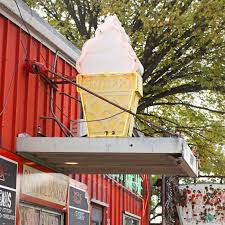 Motor Sisters Ice Cream Sets Up Shop at the Truck Yard