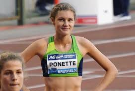 Maar hoe gaat de atlete lopen, of verspringen, en vooral hoogspringen met zo'n kapsel? Nafi Thiam Op Haar Eentje Beter Dan De 7 Beste West Vlaamse Atletes Kw Be