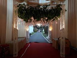 Pernikahan juga seras menyatu dengan alam sekitar yang menghasilkan suasana yang syahdu. Termurah Wa 62812 1717 4787 Sewa Dekorasi Pernikahan Harga 3 Juta Sukun Malang Cv Wikimark Sewa Tenda Pernikahan Malang