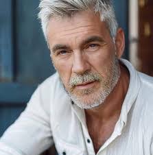 Ronnie Burke's Instagram, Twitter & Facebook