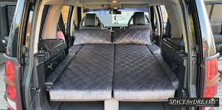 Land rover discovery, sometimes referred to as disco in slang or popular language, is a series of medium to large premium suvs, produced under the land rover marque. Schlafen Im Auto Land Rover Discovery 3