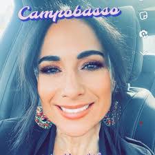 Adrianna Arnold's Instagram, Twitter & Facebook