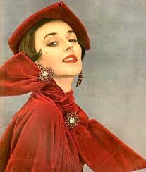 DORIAN LEIGH PARKER: SUZY'S OLDER SISTER? OR MOTHER? There were many who  posed the question. (Black and White photo: Dorian to the left of Carmel  Snow, Suzy to the right; Richard Avedon,